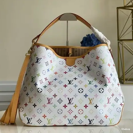 2110YA0062 Bags LV 0520